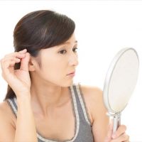 女性の薄毛が側頭部に多い理由とおすすめの女性用育毛剤3選